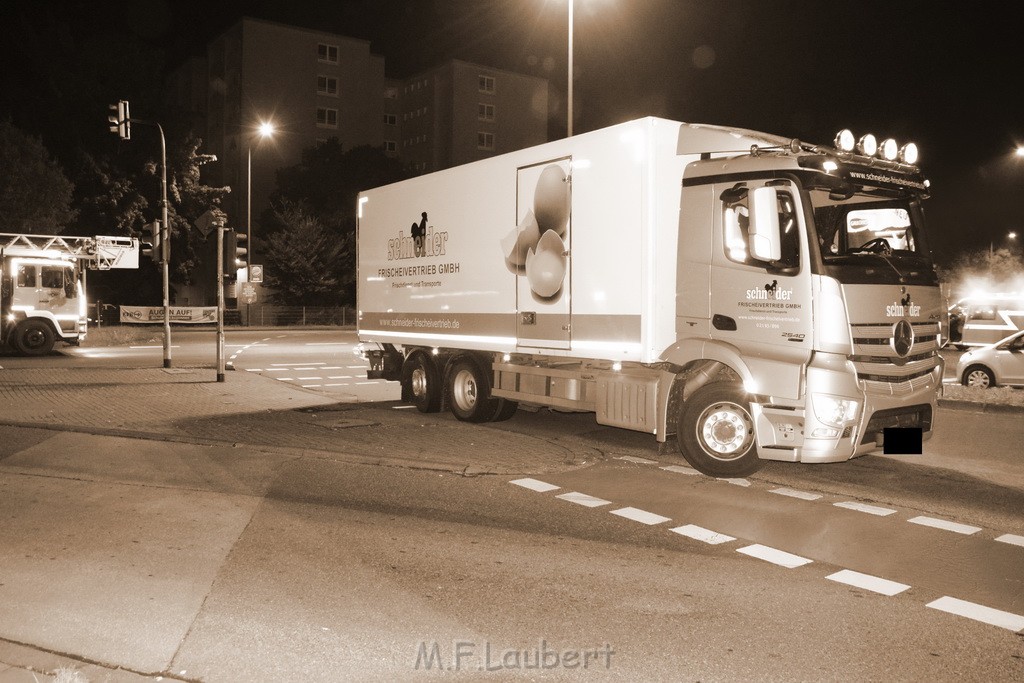 Schwerer VU Koeln Dellbrueck Bergisch Gladbacherstr Herler Ring P024.JPG - Miklos Laubert